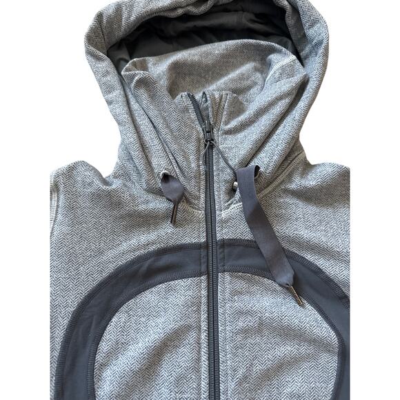 Lululemon Brushed Stride Jacket Ghost Heathered Coal Herringbone / Coal Size 6 - Picture 11 of 11